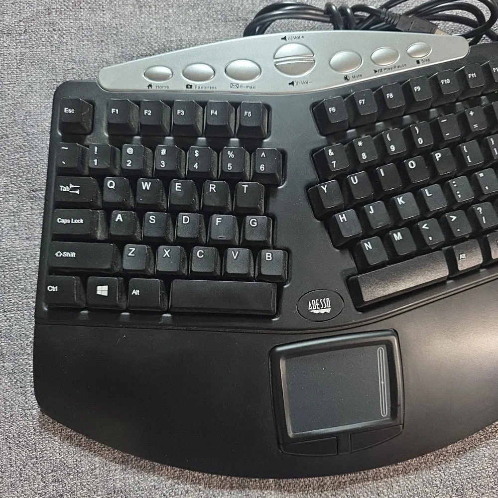 Adesso PCK-308UB Ergonomic Keyboard w Integrated Touchpad Wired USB Tested Works